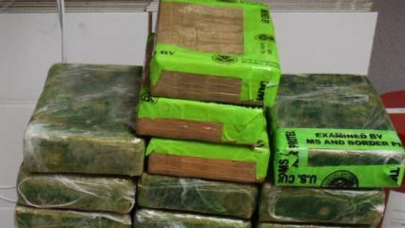 Los oficiales incautaron las drogas durante tres inspecciones separadas de paquetes con casi...